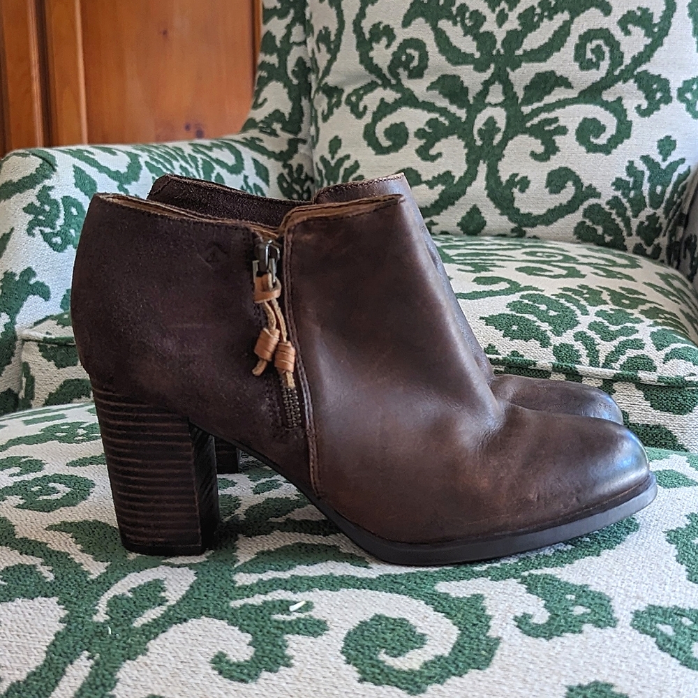 Sperry Brown Leather Heel Ankle Boots